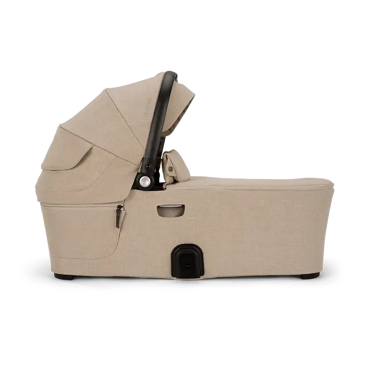 DEMI Next Bassinet + Stand