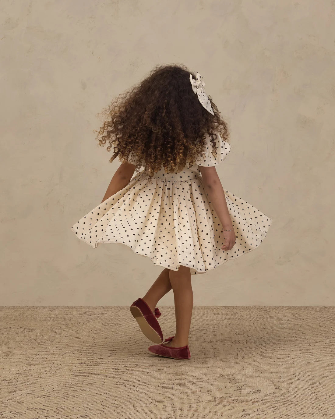 Sofia Dress | Black Daisy