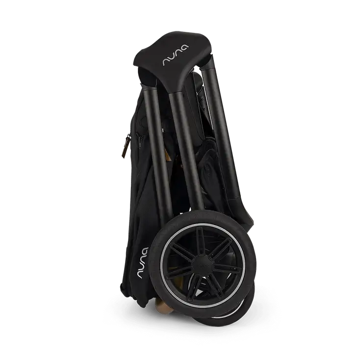 Pipa urbn + TRIV Next Travel System