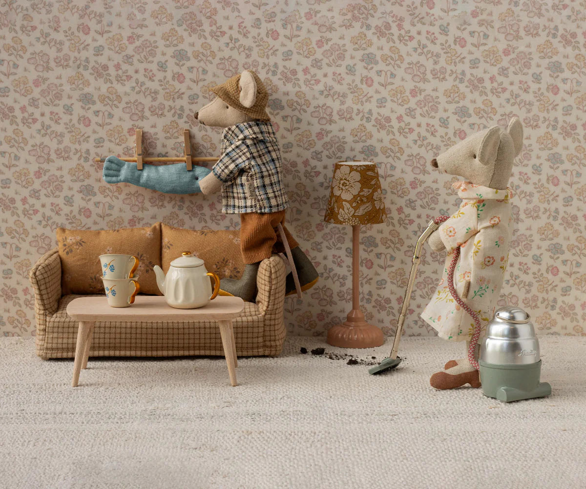 Mouse Couch | Mable