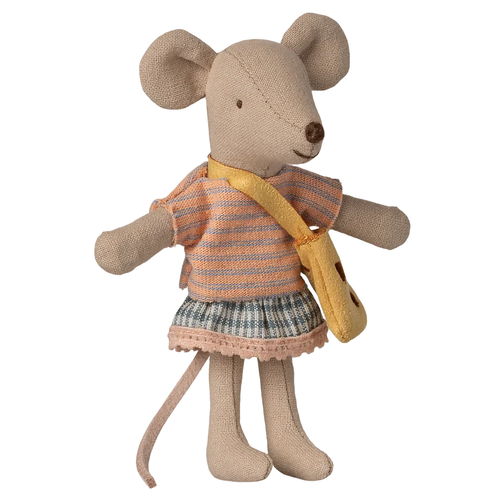 Little Sister Mouse with Bag