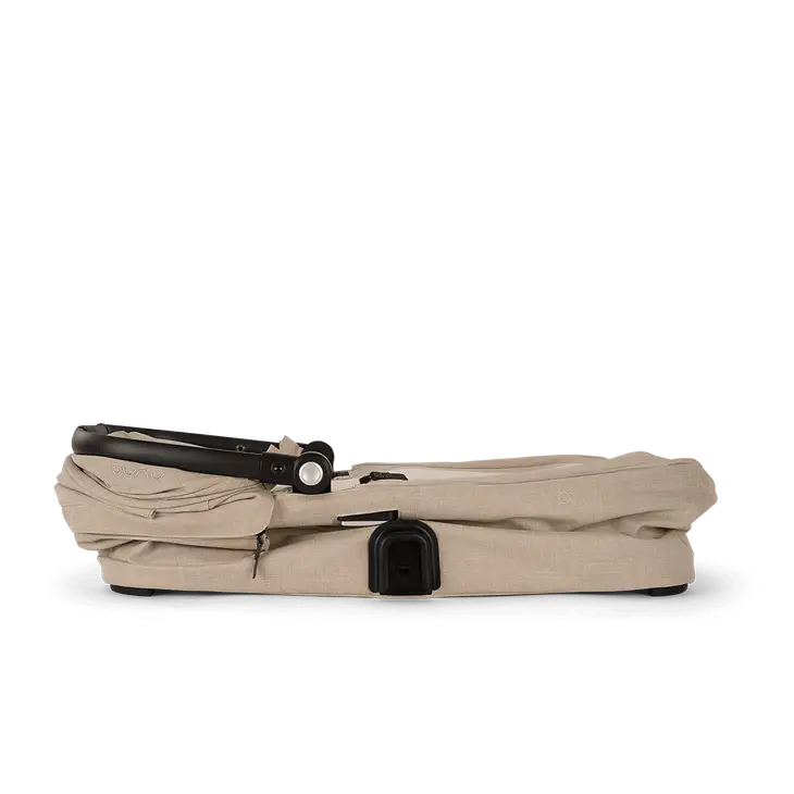 DEMI Next Bassinet + Stand