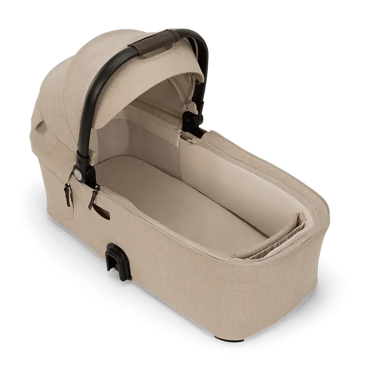 DEMI Next Bassinet + Stand