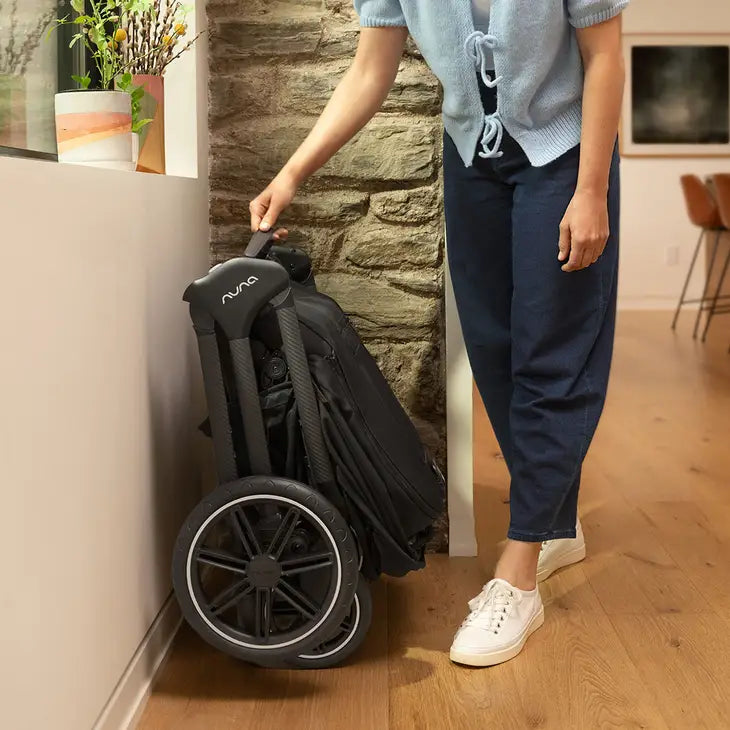 TRIV lx Stroller