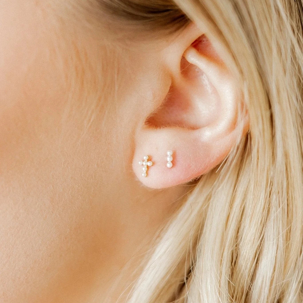 Screwback Stud Earrings | Clara Cross Pearl